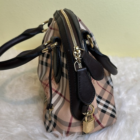💯Authentic Burberry Haymarket Small Women's Bag🍀 - Picture 14 of 15